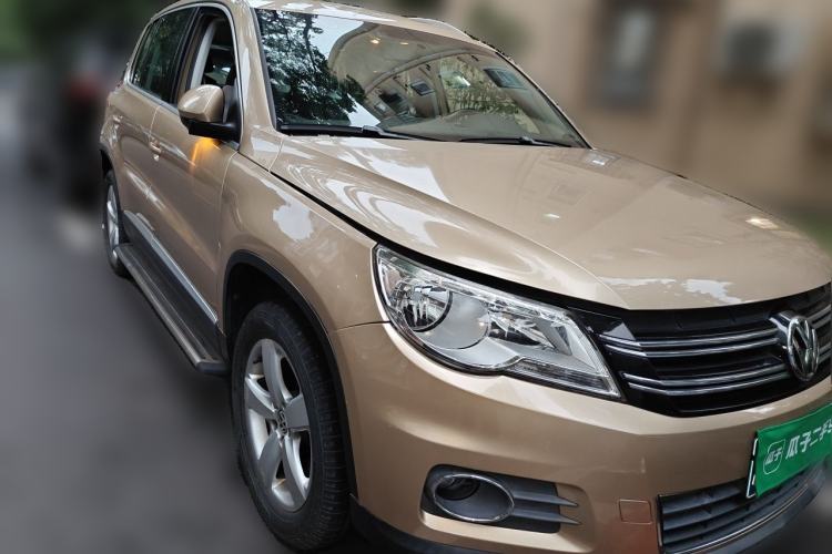 Used Volkswagen Tiguan 2012 1.8TSI Automatic Two-Wheel Drive Elite Edition Front Right 45 Deg