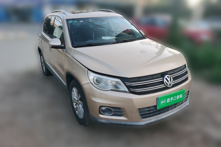 Used Volkswagen Tiguan 2012 2.0 TSI Automatic All-Wheel Drive Flagship Edition Front Right 45 Deg