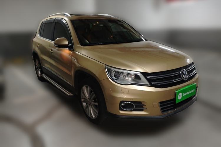Used Volkswagen Tiguan 2012 2.0 TSI Automatic All-Wheel Drive Flagship Edition Front Right 45 Deg