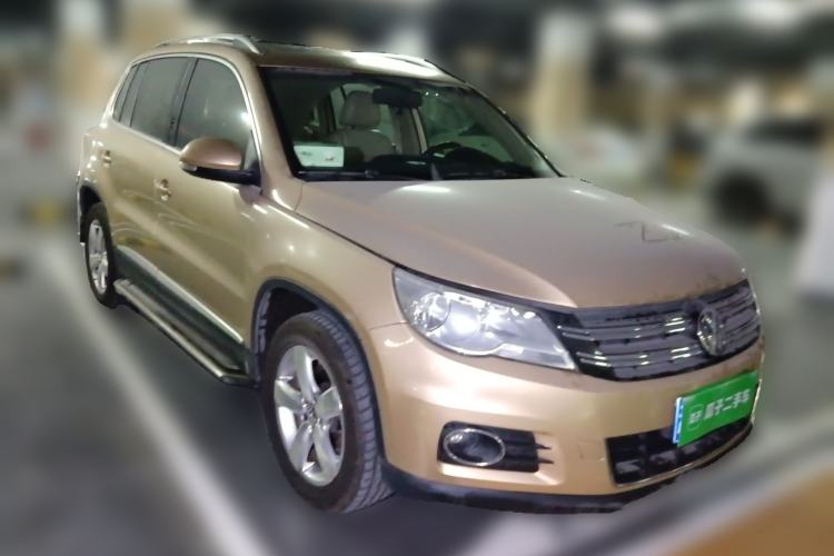 Used Volkswagen Tiguan 2012 1.8TSI Automatic All-Wheel Drive Elite Edition Front Right 45 Deg