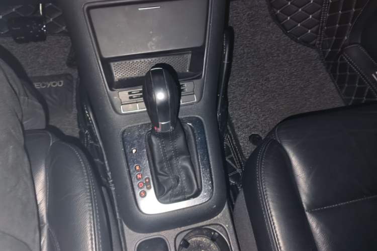 Used Volkswagen Tiguan 2012 1.8TSI Automatic Two-Wheel Drive Trend Edition Gear Lever