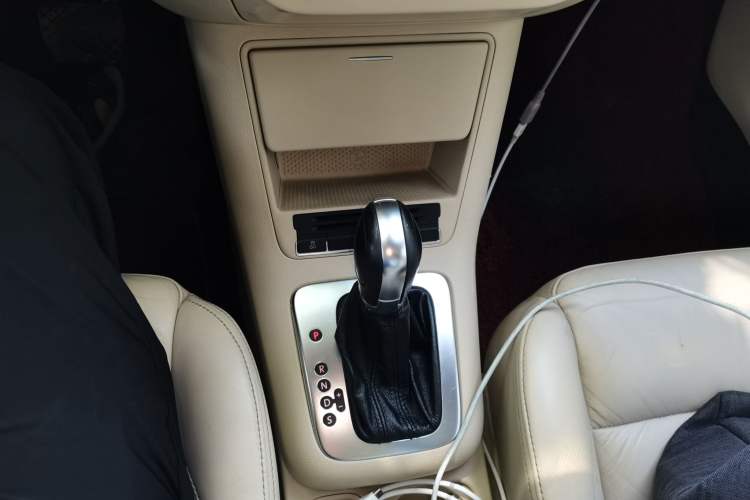 Used Volkswagen Tiguan 2012 1.8TSI Automatic Two-Wheel Drive Elite Edition Gear Lever