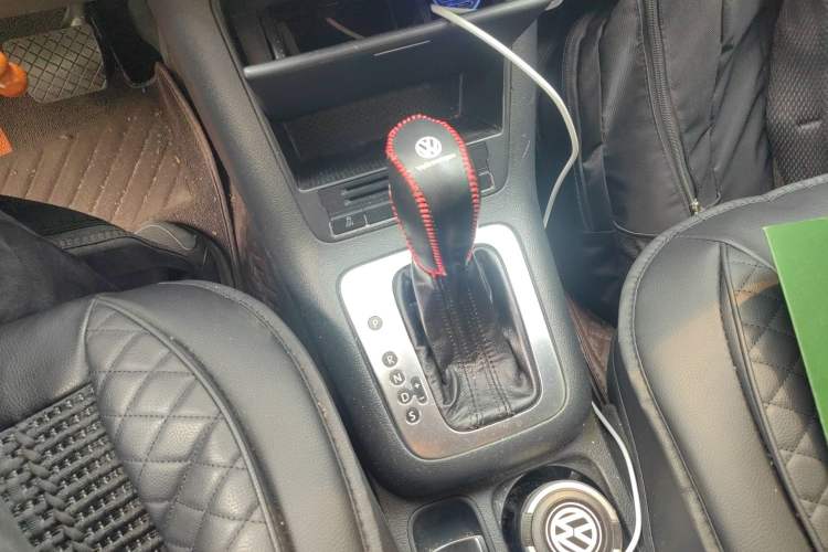 Used Volkswagen Tiguan 2012 1.8TSI Automatic Two-Wheel Drive Elite Edition Gear Lever