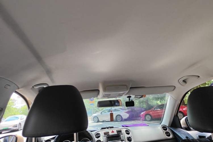 Used Volkswagen Tiguan 2012 1.8TSI Automatic Two-Wheel Drive Trend Edition Headliner