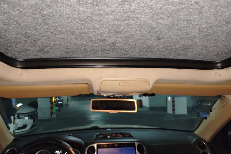 Used Volkswagen Tiguan 2012 2.0 TSI Automatic All-Wheel Drive Flagship Edition Headliner