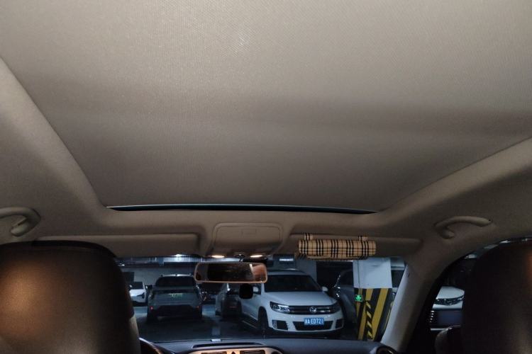 Used Volkswagen Tiguan 2012 1.8TSI Automatic Two-Wheel Drive Elite Edition Headliner