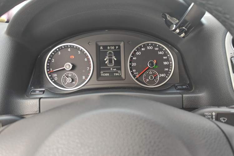 Used Volkswagen Tiguan 2012 1.8TSI Automatic Two-Wheel Drive Elite Edition Instrument Cluster