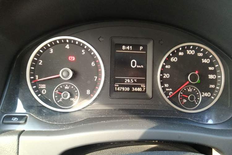 Used Volkswagen Tiguan 2012 1.8TSI Automatic Two-Wheel Drive Trend Edition Instrument Cluster