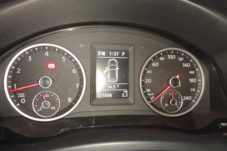 Used Volkswagen Tiguan 2012 1.8TSI Automatic All-Wheel Drive Elite Edition Instrument Cluster