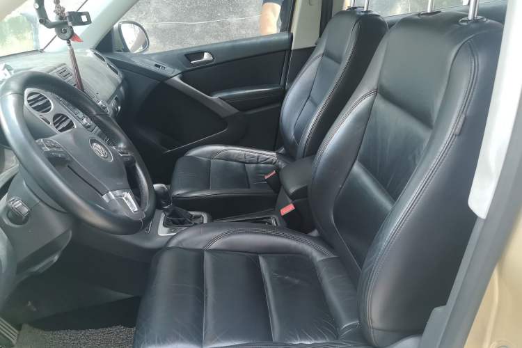 Used Volkswagen Tiguan 2012 1.8TSI Automatic Two-Wheel Drive Trend Edition Left Front Seat