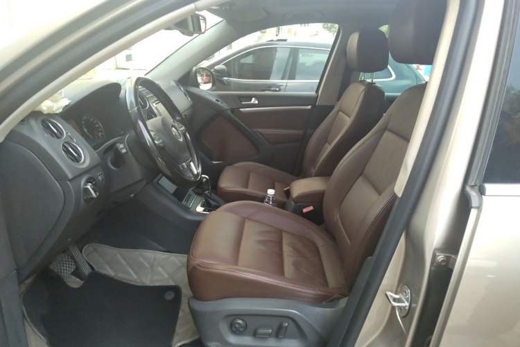 Used Volkswagen Tiguan 2012 2.0 TSI Comfort Edition Left Front Seat