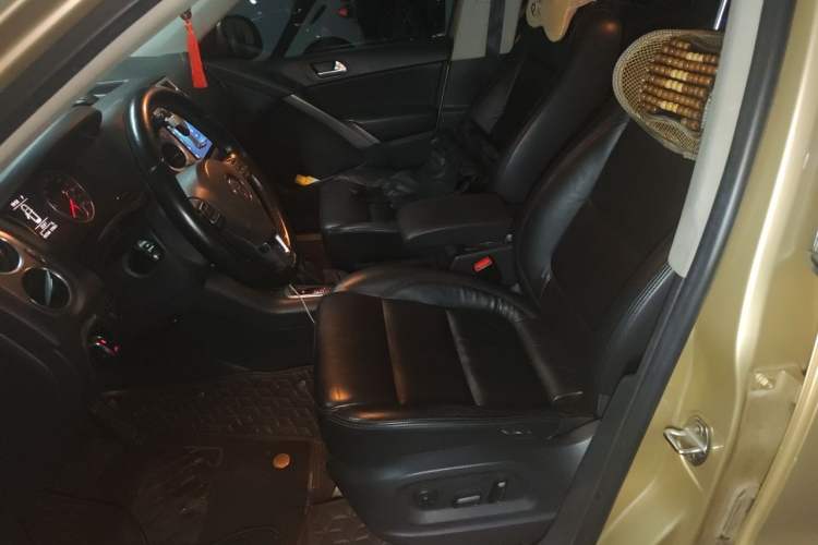 Used Volkswagen Tiguan 2012 1.8TSI Automatic Two-Wheel Drive Trend Edition Left Front Seat