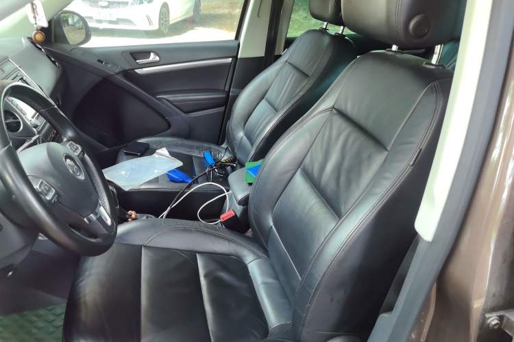 Used Volkswagen Tiguan 2012 2.0 TSI Luxury Edition Left Front Seat