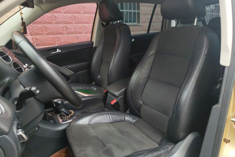 Used Volkswagen Tiguan 2012 2.0 TSI Automatic All-Wheel Drive Flagship Edition Left Front Seat