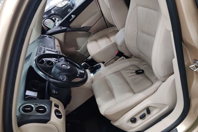Used Volkswagen Tiguan 2012 1.8TSI Automatic Two-Wheel Drive Trend Edition Left Front Seat