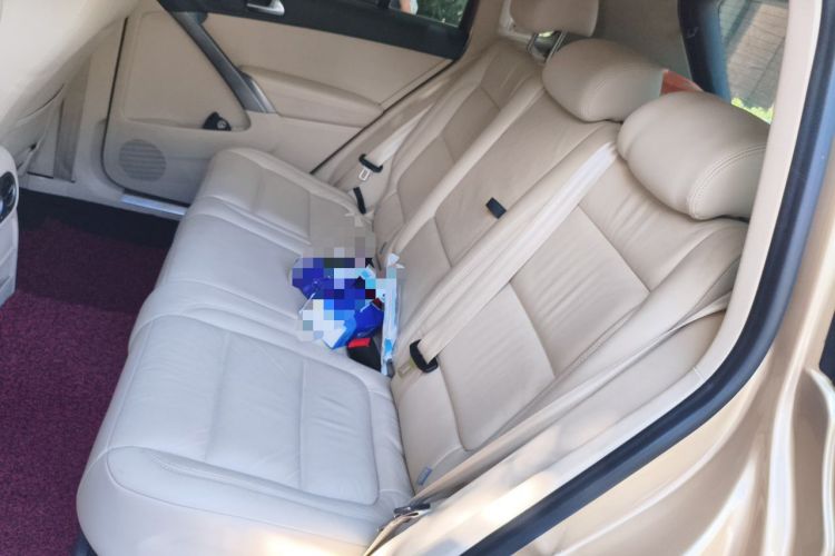 Used Volkswagen Tiguan 2012 1.8TSI Automatic Two-Wheel Drive Elite Edition Left Rear Seat