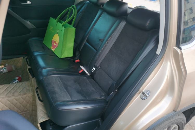Used Volkswagen Tiguan 2012 2.0 TSI Automatic All-Wheel Drive Flagship Edition Left Rear Seat