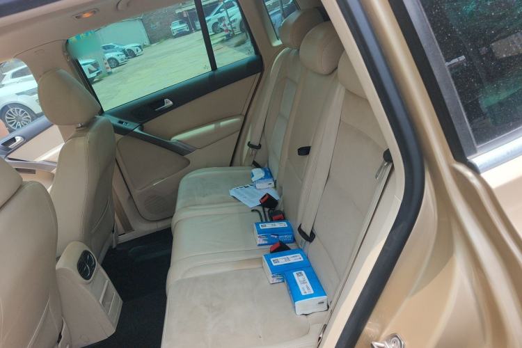 Used Volkswagen Tiguan 2012 2.0 TSI Automatic All-Wheel Drive Flagship Edition Left Rear Seat