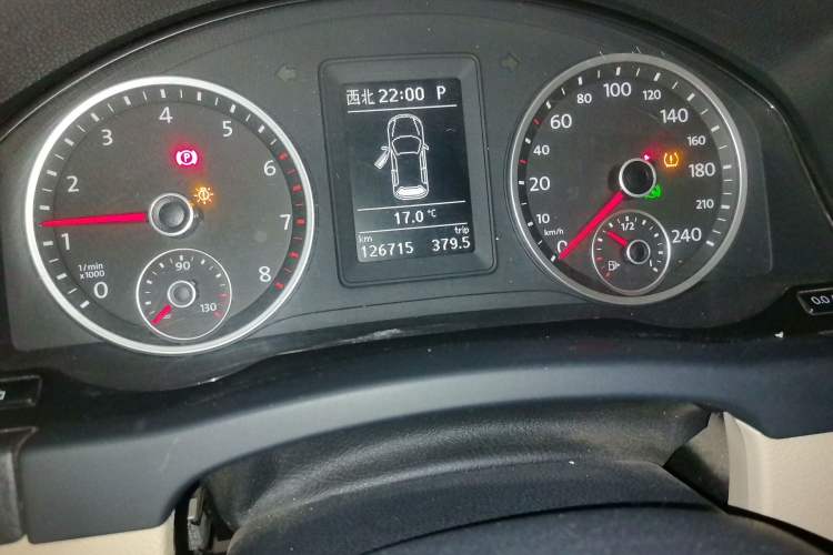 Used Volkswagen Tiguan 2012 1.8TSI Automatic All-Wheel Drive Elite Edition Odometer Close Up