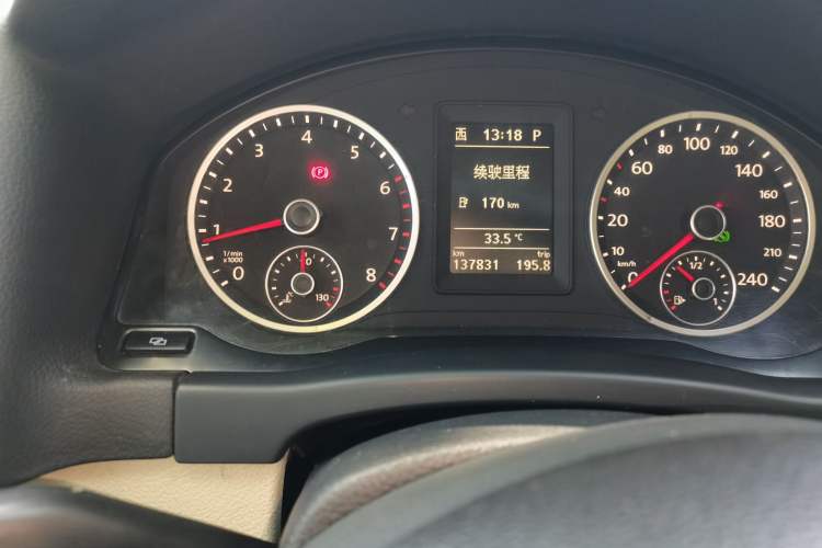 Used Volkswagen Tiguan 2012 1.8TSI Automatic Two-Wheel Drive Elite Edition Odometer Close Up