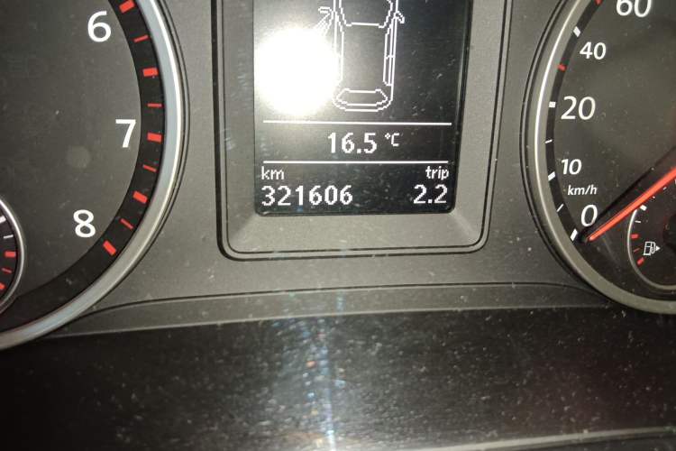 Used Volkswagen Tiguan 2012 1.8TSI Automatic All-Wheel Drive Elite Edition Odometer Close Up