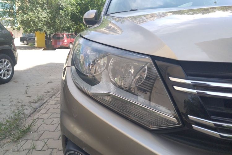 Used Volkswagen Tiguan 2012 2.0 TSI Comfort Edition Right Front Headlight