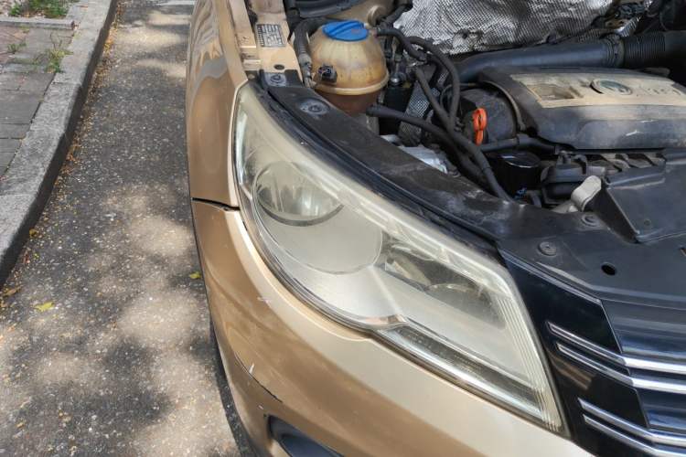 Used Volkswagen Tiguan 2012 1.8TSI Automatic Two-Wheel Drive Trend Edition Right Front Headlight