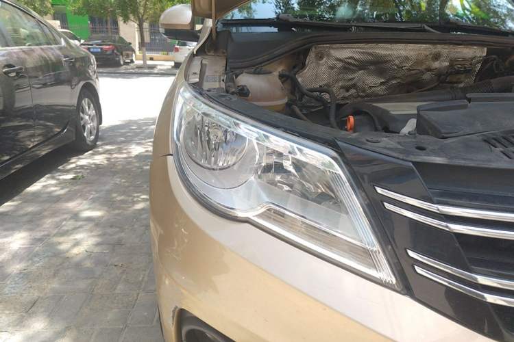 Used Volkswagen Tiguan 2012 1.8TSI Automatic Two-Wheel Drive Trend Edition Right Front Headlight