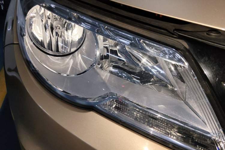 Used Volkswagen Tiguan 2012 1.8TSI Automatic Two-Wheel Drive Elite Edition Right Front Headlight