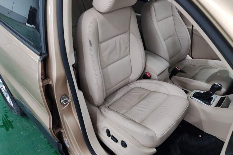 Used Volkswagen Tiguan 2012 1.8TSI Automatic Two-Wheel Drive Trend Edition Right Front Seat