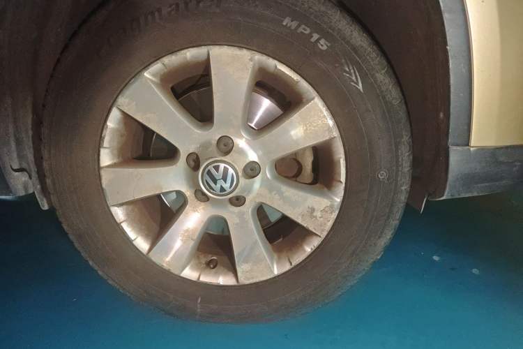 Used Volkswagen Tiguan 2012 1.8TSI Automatic Two-Wheel Drive Trend Edition Right Front Wheel Hub