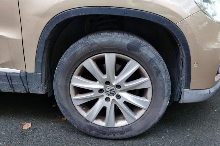 Used Volkswagen Tiguan 2012 2.0 TSI Automatic All-Wheel Drive Flagship Edition Right Front Wheel Hub