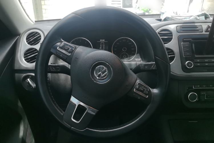 Used Volkswagen Tiguan 2012 1.8TSI Automatic Two-Wheel Drive Trend Edition Steering Wheel