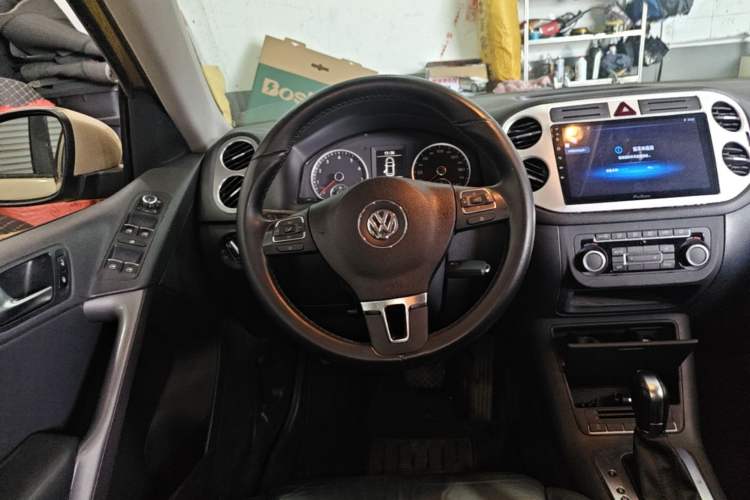 Used Volkswagen Tiguan 2012 1.8TSI Automatic Two-Wheel Drive Trend Edition Steering Wheel