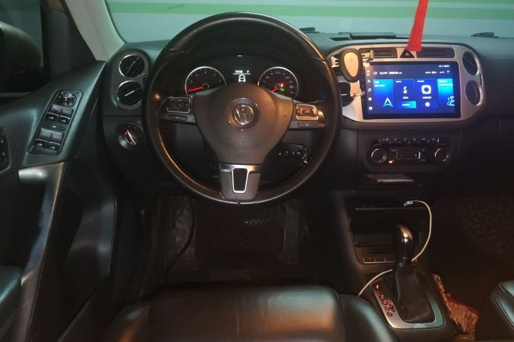 Used Volkswagen Tiguan 2012 1.8TSI Automatic Two-Wheel Drive Trend Edition Steering Wheel
