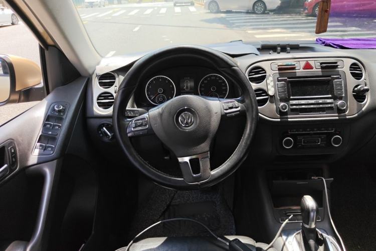 Used Volkswagen Tiguan 2012 1.8TSI Automatic Two-Wheel Drive Trend Edition Steering Wheel