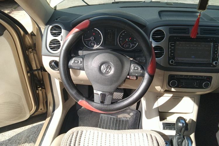 Used Volkswagen Tiguan 2012 1.8TSI Automatic Two-Wheel Drive Trend Edition Steering Wheel