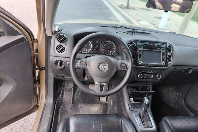 Used Volkswagen Tiguan 2012 1.8TSI Automatic All-Wheel Drive Elite Edition Steering Wheel