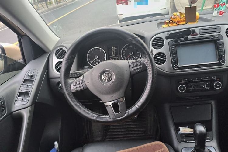 Used Volkswagen Tiguan 2012 1.8TSI Automatic Two-Wheel Drive Elite Edition Steering Wheel
