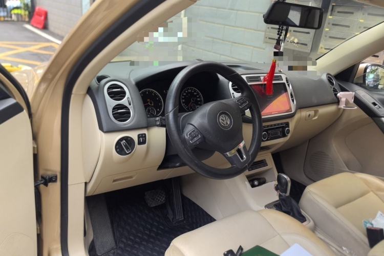 Used Volkswagen Tiguan 2012 2.0 TSI Automatic All-Wheel Drive Elite Edition Steering Wheel