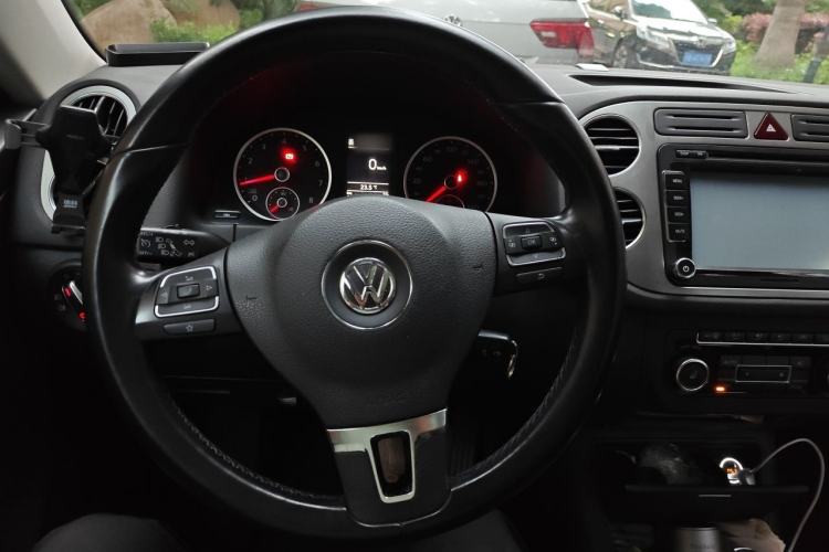 Used Volkswagen Tiguan 2012 1.8TSI Automatic Two-Wheel Drive Elite Edition Steering Wheel