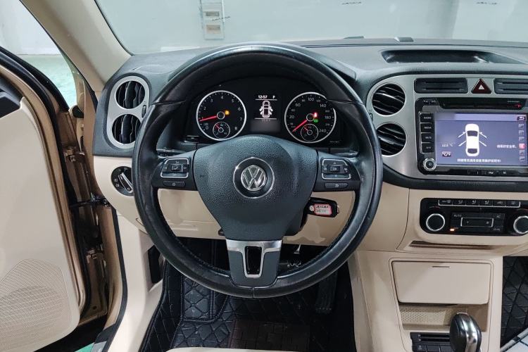 Used Volkswagen Tiguan 2012 1.8TSI Automatic Two-Wheel Drive Trend Edition Steering Wheel