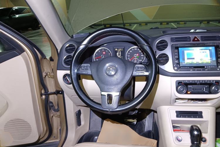 Used Volkswagen Tiguan 2012 1.8TSI Automatic All-Wheel Drive Elite Edition Steering Wheel