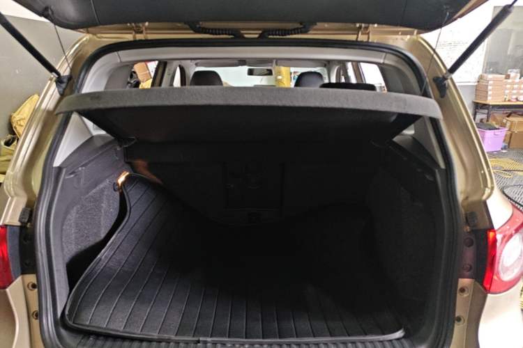 Used Volkswagen Tiguan 2012 1.8TSI Automatic Two-Wheel Drive Trend Edition Trunk