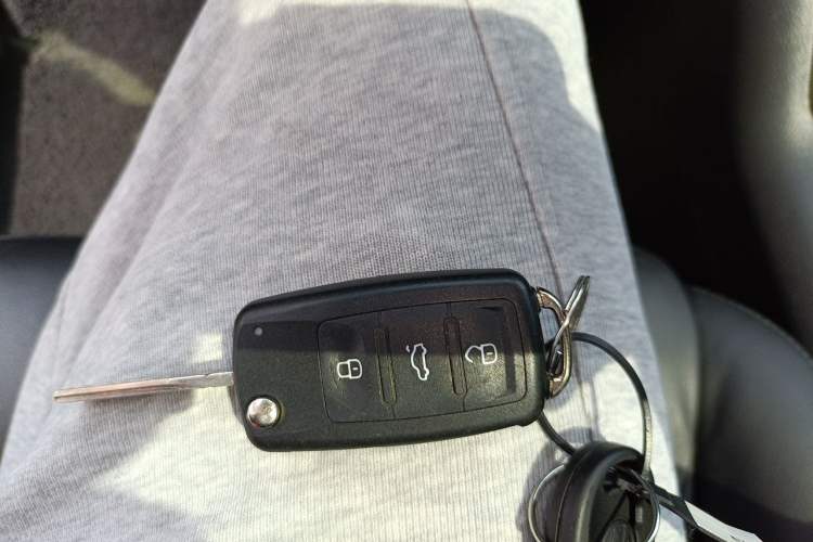 Used Volkswagen Tiguan 2012 1.8TSI Automatic All-Wheel Drive Elite Edition Vehicle Key