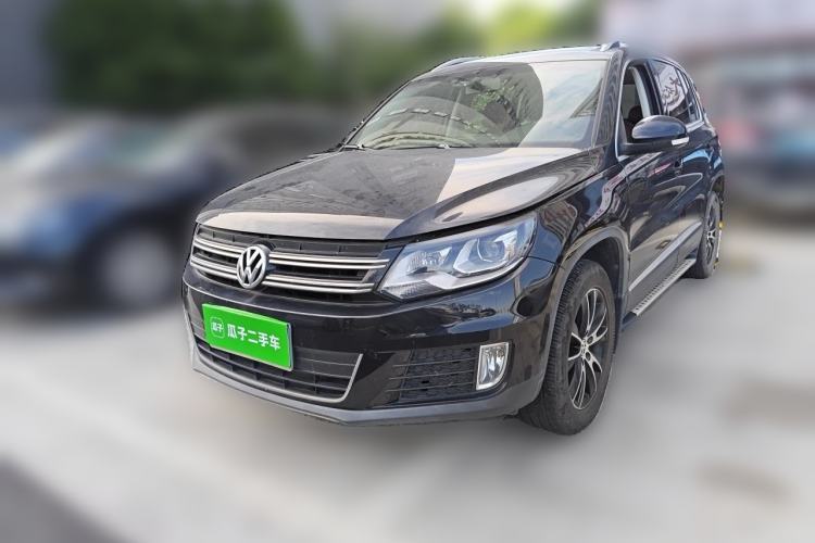 Used Volkswagen Tiguan 2013 1.8TSI Automatic Two-Wheel Drive Luxury Model Guazi used car, China used car export, Used car for sale, Used cars, Cheapest cars for sale