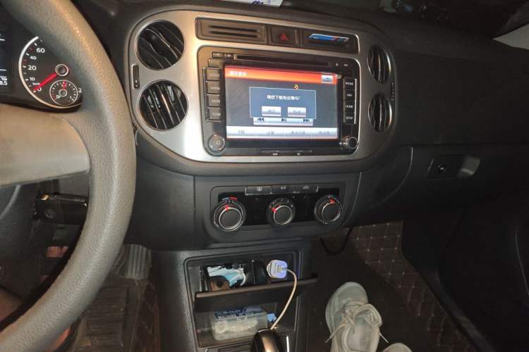 Used Volkswagen Tiguan 2013 1.8TSI Automatic Two-Wheel Drive Trend Edition Audio And AC Panel
