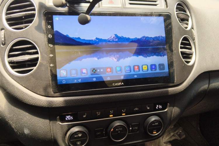 Used Volkswagen Tiguan 2013 1.8TSI Automatic Two-Wheel Drive Luxury Model Audio And AC Panel