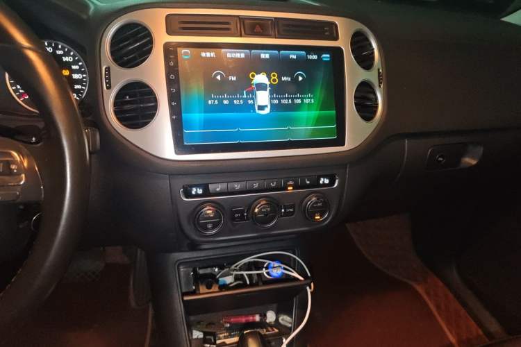 Used Volkswagen Tiguan 2013 1.8TSI Automatic Two-Wheel Drive Luxury Model Audio And AC Panel