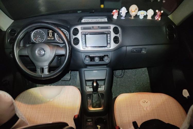 Used Volkswagen Tiguan 2013 1.8TSI Automatic Two-Wheel Drive Trend Edition Center Console